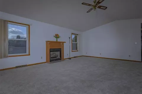 6641 Sutter Dr, Roscoe, IL 61073 photo 6