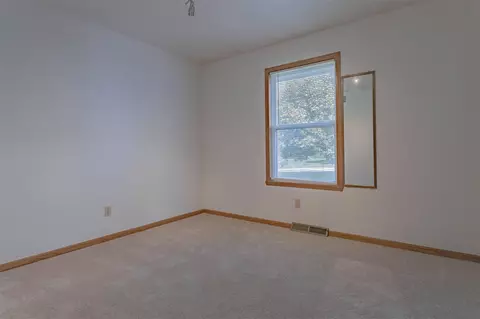 6641 Sutter Dr, Roscoe, IL 61073 photo 16