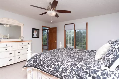 17405 Stimes Rd, Capron, IL 61012 photo 23