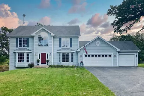 17405 Stimes Rd, Capron, IL 61012 photo 2