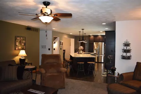 10112 Tybow Trl, Roscoe, IL 61073 photo 18