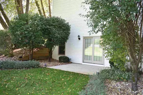 10112 Tybow Trl, Roscoe, IL 61073 photo 24
