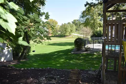10112 Tybow Trl, Roscoe, IL 61073 photo 10