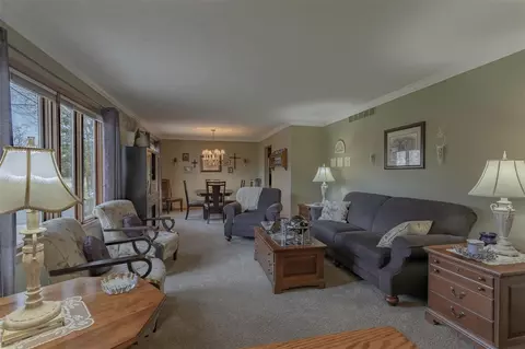 7493 Haymaker Ln, Cherry Valley, IL 61016 photo 6