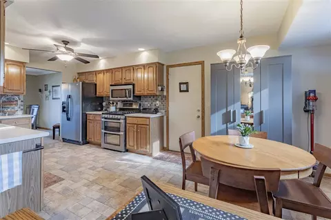 7493 Haymaker Ln, Cherry Valley, IL 61016 photo 12