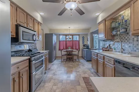 7493 Haymaker Ln, Cherry Valley, IL 61016 photo 9