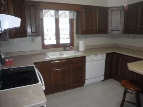 603 E Webster, Polo, IL 61064 photo 5