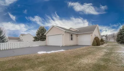 805 Hampton Dr, Byron, IL 61010 photo 26