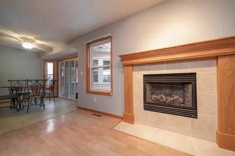 805 Hampton Dr, Byron, IL 61010 photo 4