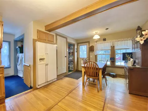 729 Bluff St, Beloit, WI 53511 photo 5