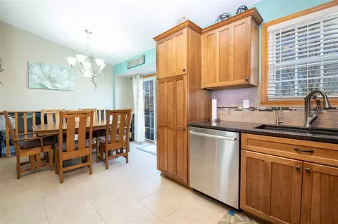 625 Moth St, Pecatonica, IL 61063 photo 9