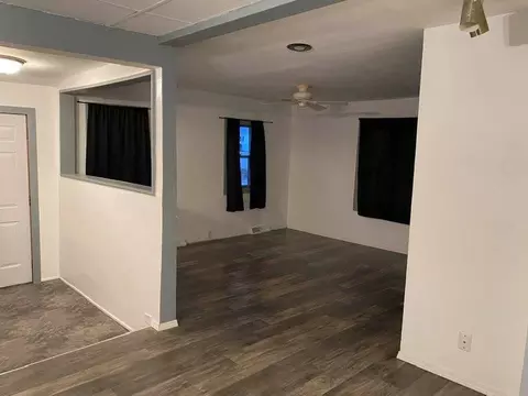 465 W 5th St, Pecatonica, IL 61063 photo 3