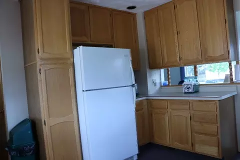 856 W Homer St, Freeport, IL 61032 photo 12