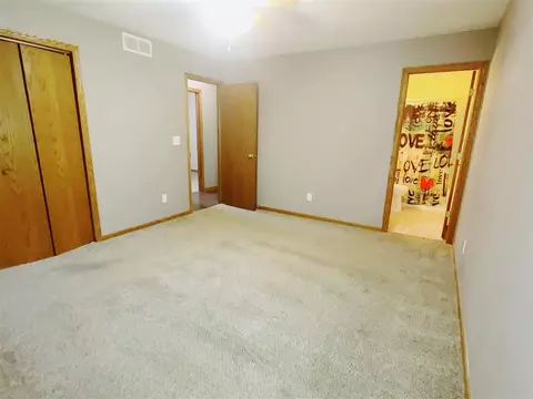 2110 Lake Summerset Rd, Davis, IL 61019 photo 8