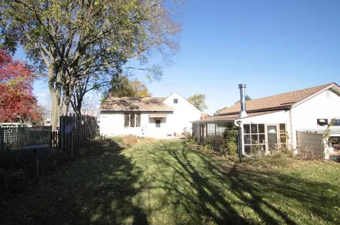 417 E Locust St, Belvidere, IL 61008 photo 7