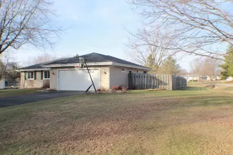 5676 Flatwillow Dr, Roscoe, IL 61073 photo 3