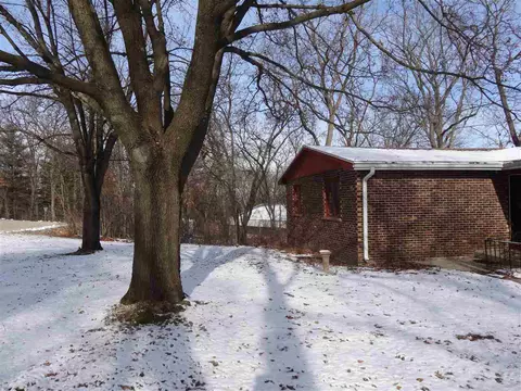817 Tomahawk Dr, Oregon, IL 61061 photo 7