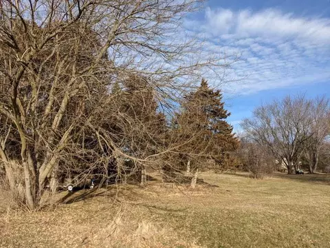2101 Southgate Dr, Lake Summerset, IL 61019 photo 2