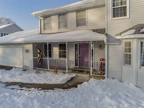 308 E Bluff St, Winnebago, IL 61088 photo 2