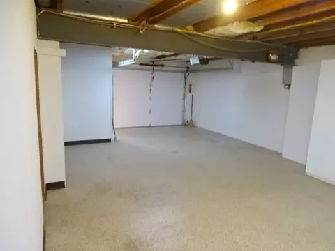 2375 Robin, Freeport, IL 61032 photo 9