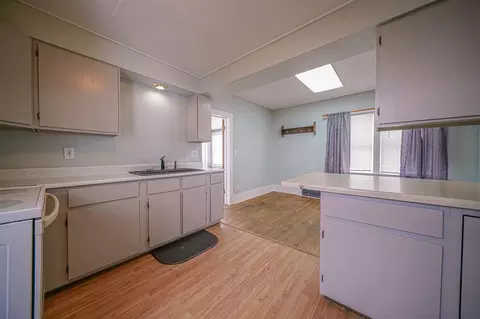 223 E 6th St, Pecatonica, IL 61063 photo 6