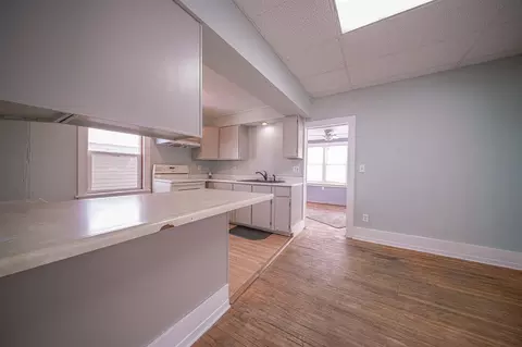 223 E 6th St, Pecatonica, IL 61063 photo 8