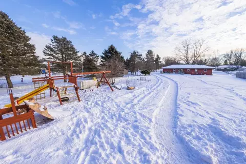 4328 Grainery Rd, Roscoe, IL 61073 photo 2