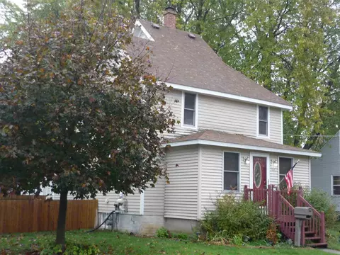 1104 Maple Ave, Belvidere, IL 61008 photo 4