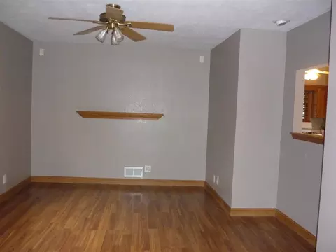 1104 Maple Ave, Belvidere, IL 61008 photo 10