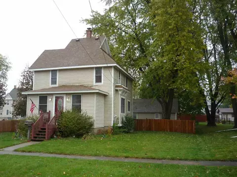 1104 Maple Ave, Belvidere, IL 61008 photo 5