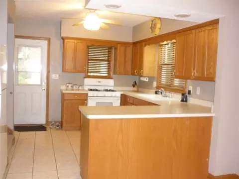 1104 Maple Ave, Belvidere, IL 61008 photo 13