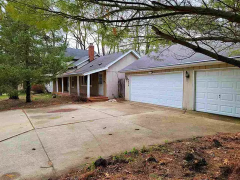 8024 Mccurry Rd, Roscoe, IL 61073 photo 3