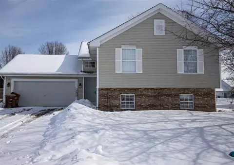 749 Brookview Dr, Byron, IL 61010 photo 1