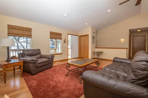 716 Heathcliff Ct, Lake Summerset, IL 61019 photo 6