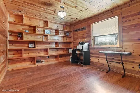 6904 Rockton Rd, Roscoe, IL 61073 photo 6