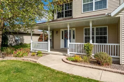 725 Hampton Dr, Byron, IL 61010 photo 2