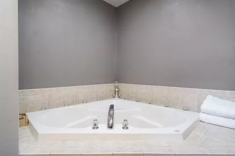 725 Hampton Dr, Byron, IL 61010 photo 16