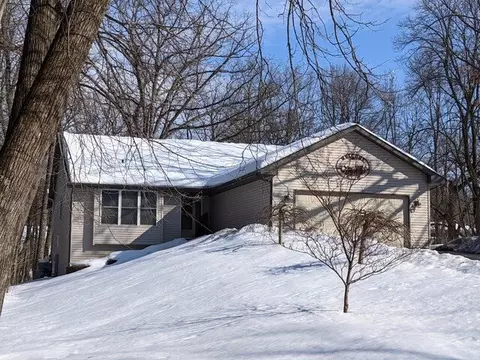 414 Lockwood, Lake Summerset, IL 61019 photo 2