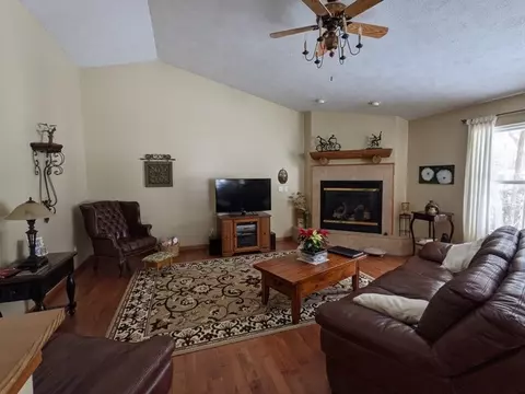 414 Lockwood, Lake Summerset, IL 61019 photo 9