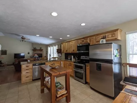 414 Lockwood, Lake Summerset, IL 61019 photo 6