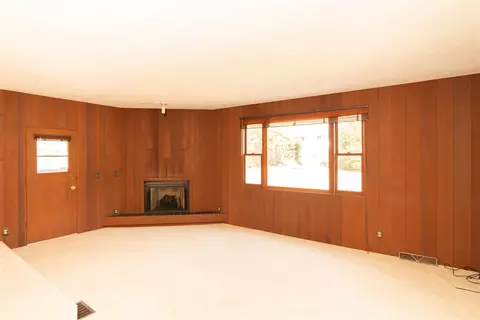 4820 Mohawk Rd, Rockford, IL 61107 photo 9