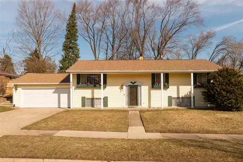 4820 Mohawk Rd, Rockford, IL 61107 photo 1