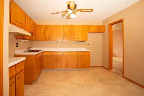 4820 Mohawk Rd, Rockford, IL 61107 photo 11
