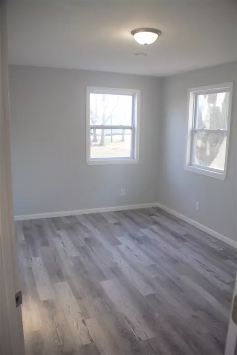914 W 2nd St, Byron, IL 61010 photo 9