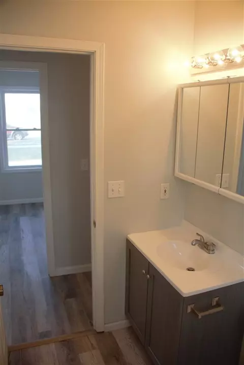 914 W 2nd St, Byron, IL 61010 photo 12