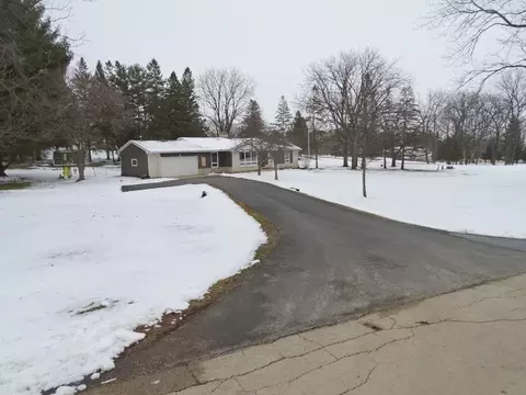 2647 Shepard Dr, Freeport, IL 61032 photo 1