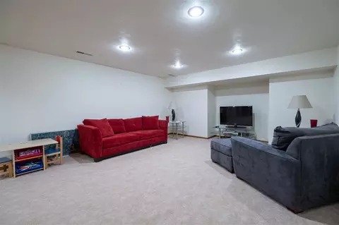 9906 Rivers Bend Dr, Roscoe, IL 61073 photo 24