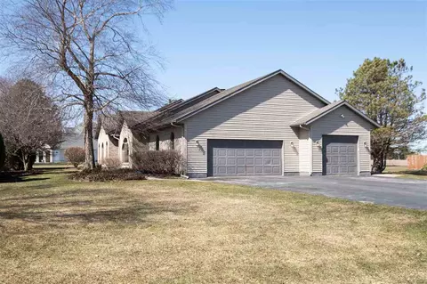 9906 Rivers Bend Dr, Roscoe, IL 61073 photo 35