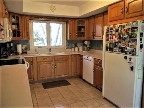 890 Noble Ct, Lake Summerset, IL 61019 photo 10