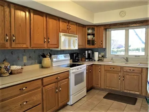 890 Noble Ct, Lake Summerset, IL 61019 photo 9